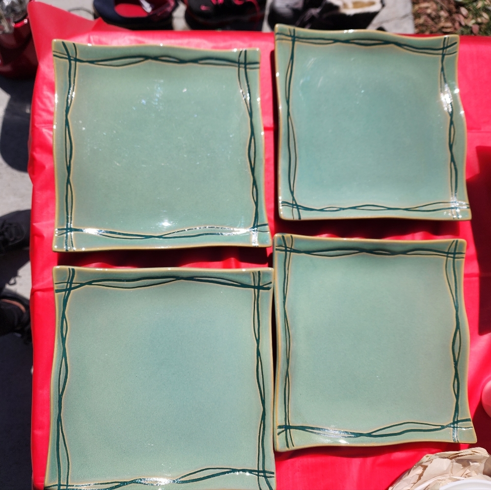 Studio Nova plate set